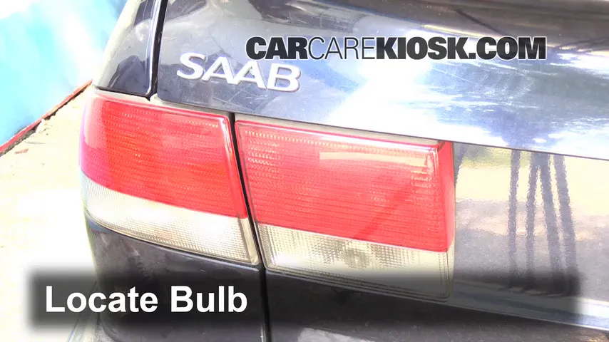 2002 Saab 9-3 SE 2.0L 4 Cyl. Turbo Hatchback (4 Door) Lights